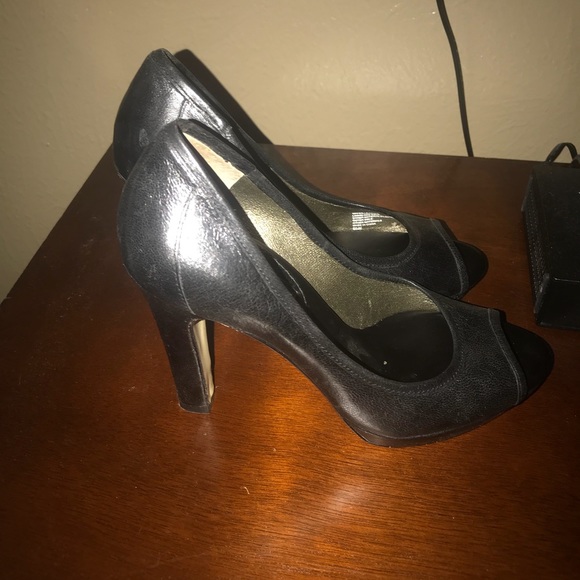 Banana republic heels - Picture 2 of 5
